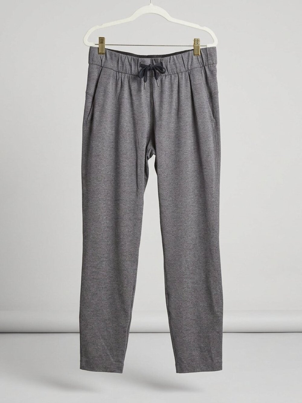 Lululemon Gray Athleisure Jogger Pants Size 6